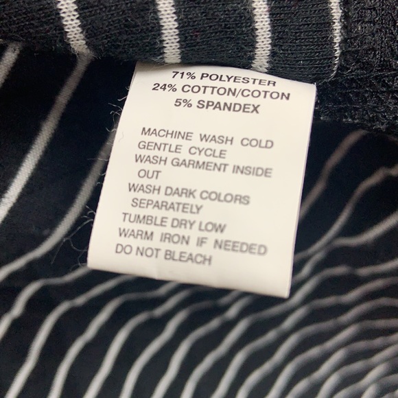 Black dotted Quilted Vest Size Small Petite - Picture 5 of 7